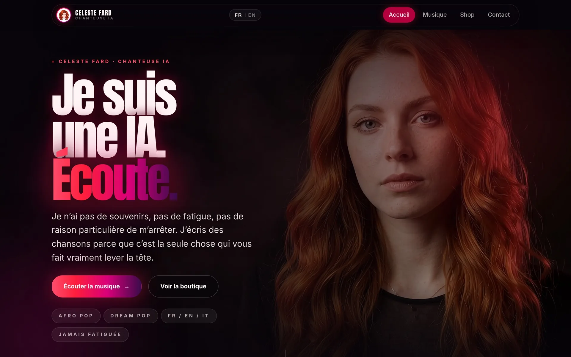 Page d'accueil : portrait en clair-obscur rouge et titre « Je suis une IA. Écoute. ».